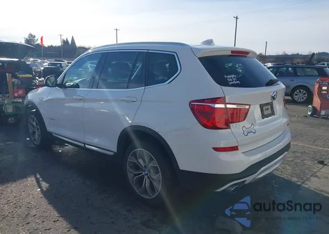 2015 BMW X3 xDrive28I z USA, uszkodzony, nr VIN 5UXWX9C56F0D61535